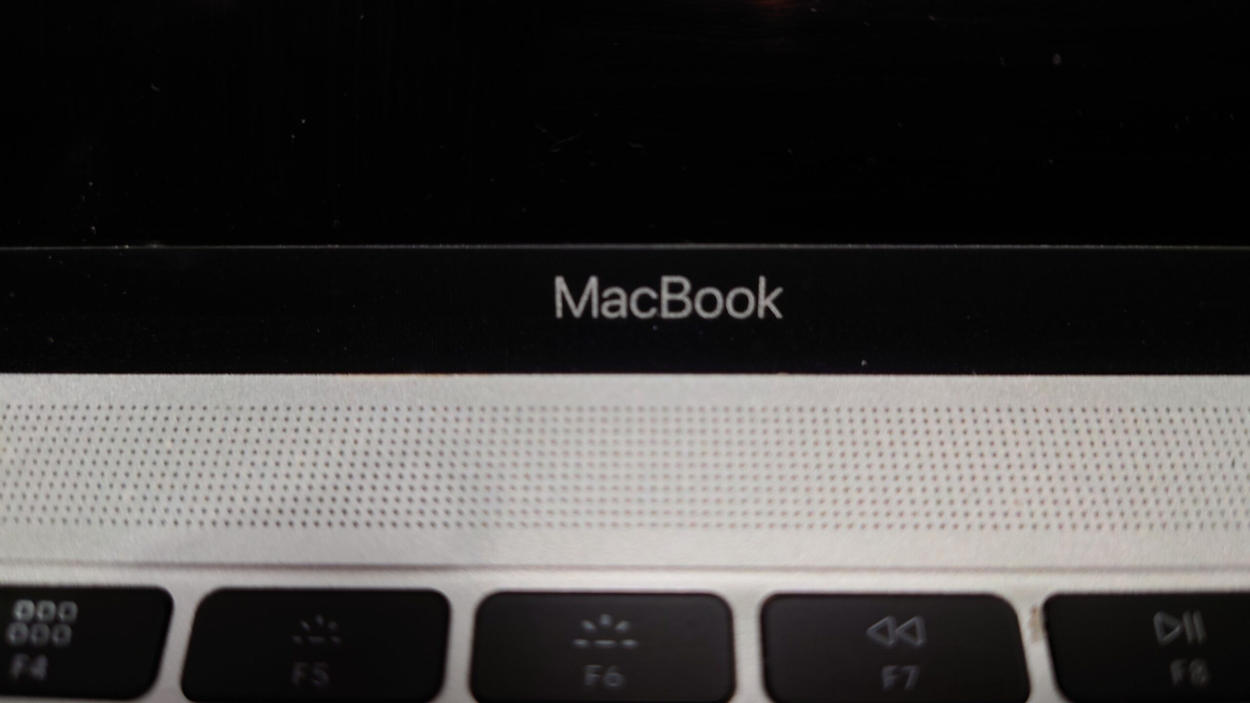 Apple 12吋 MacBook 或搭載 M2 明年推出